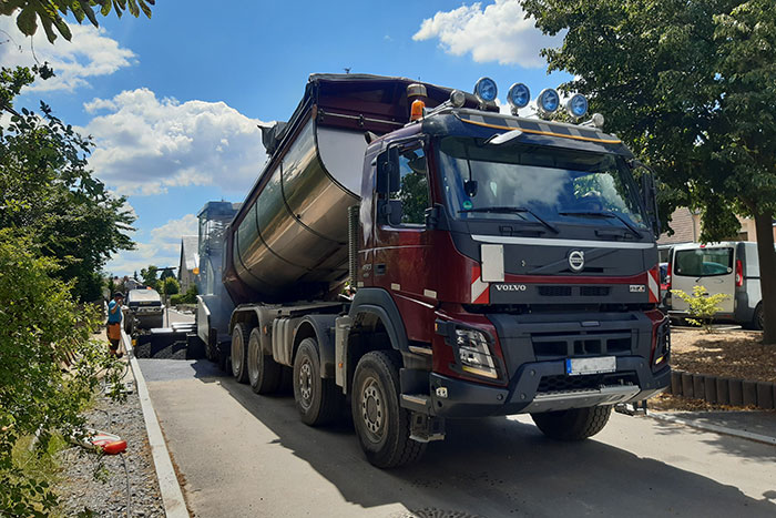 Asphalteinbau am 11. Juli 2022 in Höhe Städtischer Bauhof Asphalteinbau am 11. Juli 2022 in Höhe Städtischer Bauhof