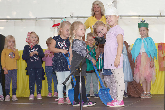 Aufführung Programm über die Jahreszeiten