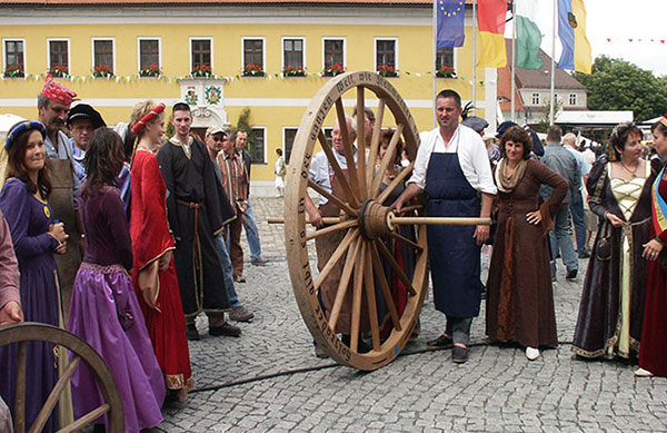 Goll´sches Rad beim Neustadttreffen 2005 Goll´sches Rad beim Neustadttreffen 2005